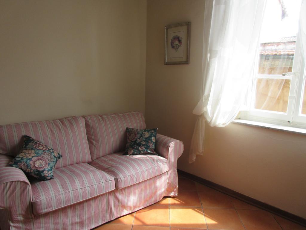 Apartamento La Rondine Lucca Habitación foto