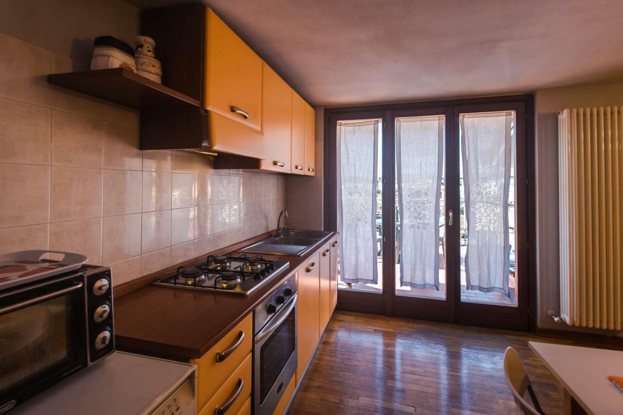 Apartamento La Rondine Lucca Exterior foto